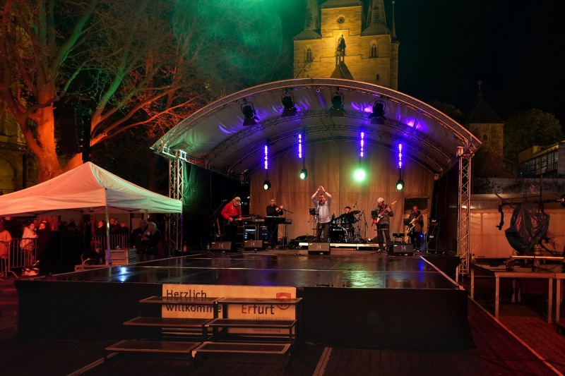 Domplatz2022-04-30-10