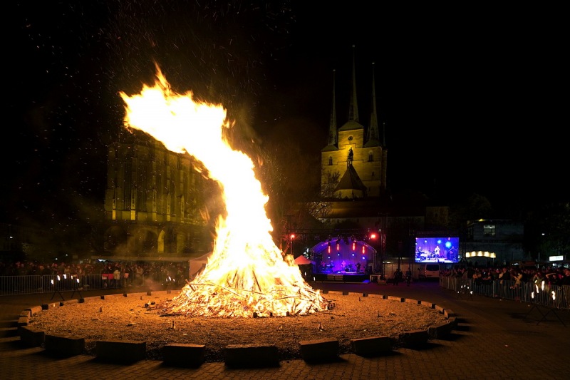 Domplatz2022-04-30-11